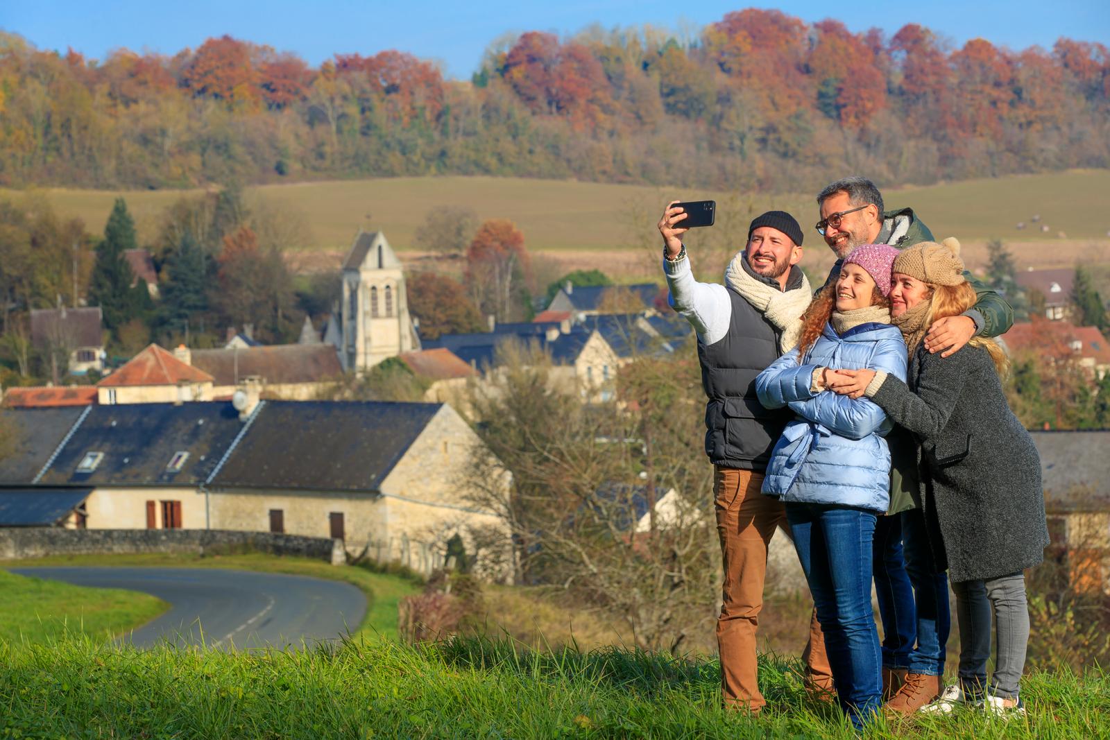 Fresnoy-la-Rivière : selfie entre amis, vallée de l'Automne