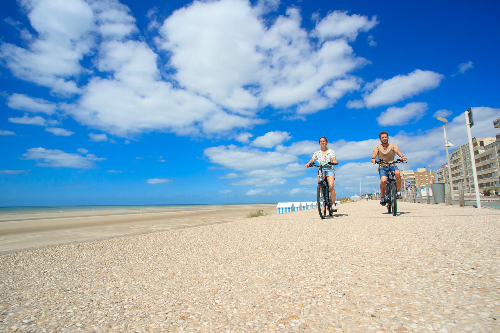 Hardelot : couple en vélo 15