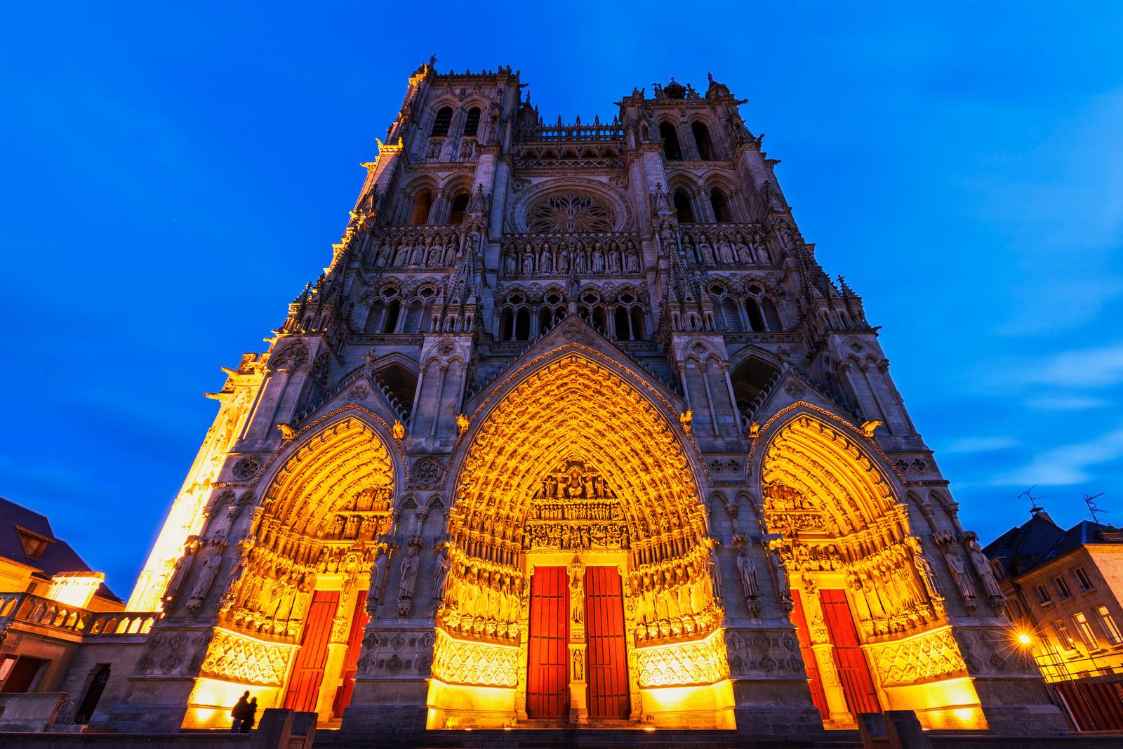 Amiens : cathédrale Notre-Dame _ iStock-511543034