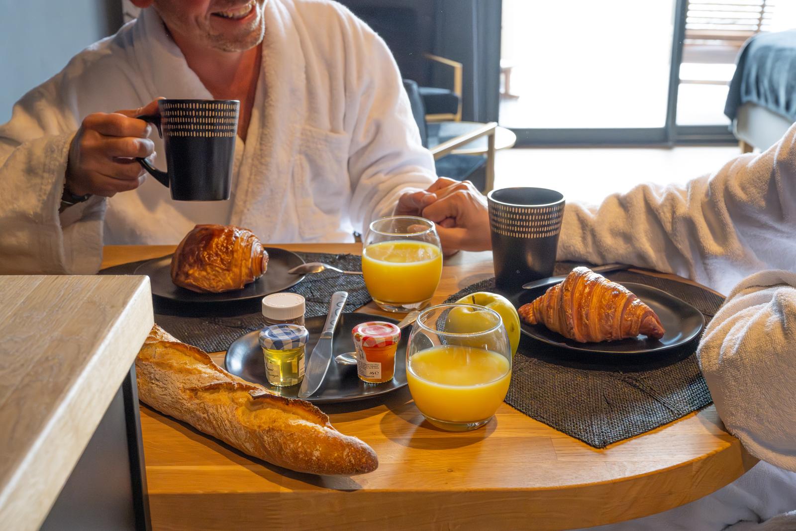 Le Domaine de Wambrechies : petit-déjeuner en couple 01