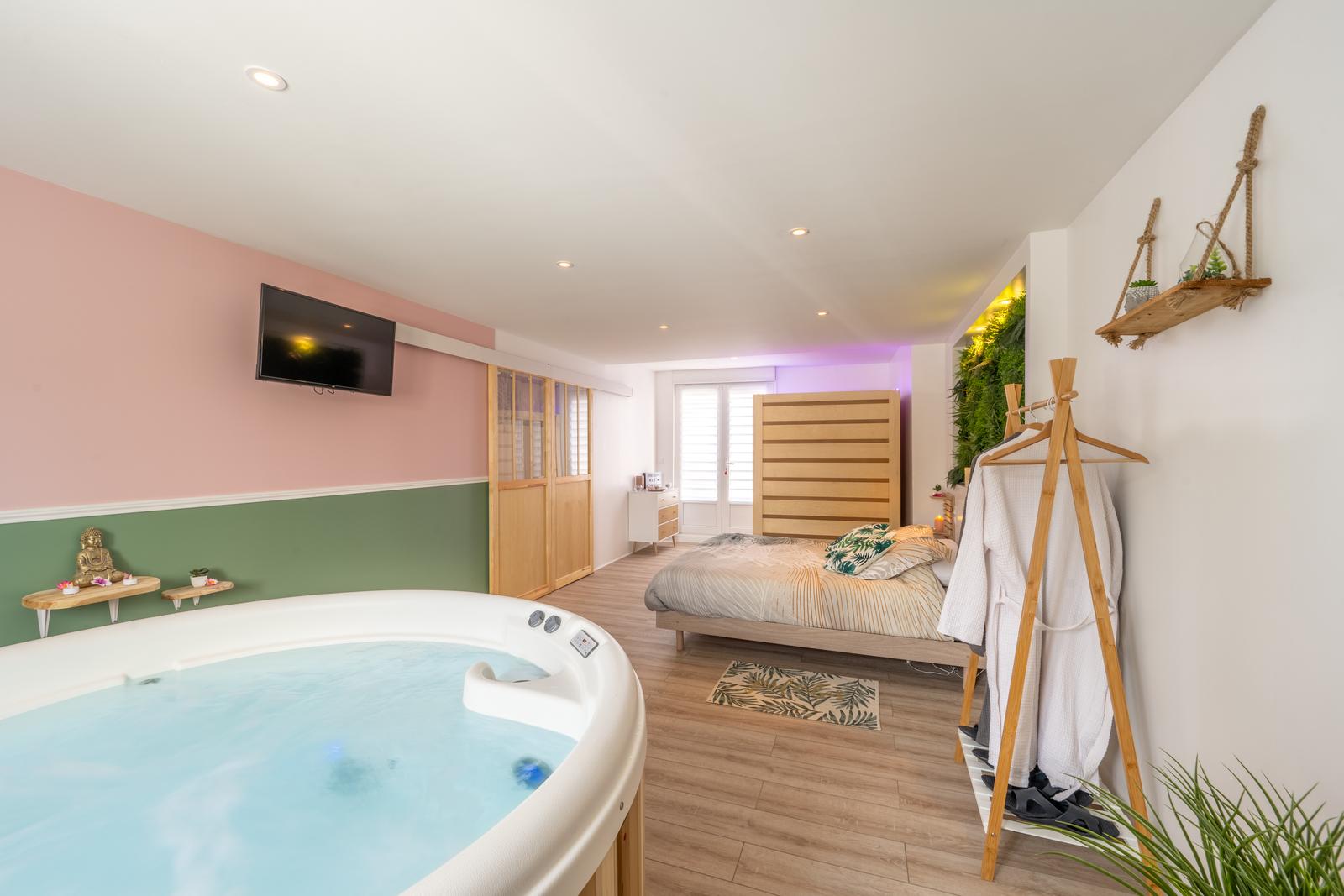Pouilly-sur-Serre : Au Secret du Bonheur, le spa dans la chambre 05