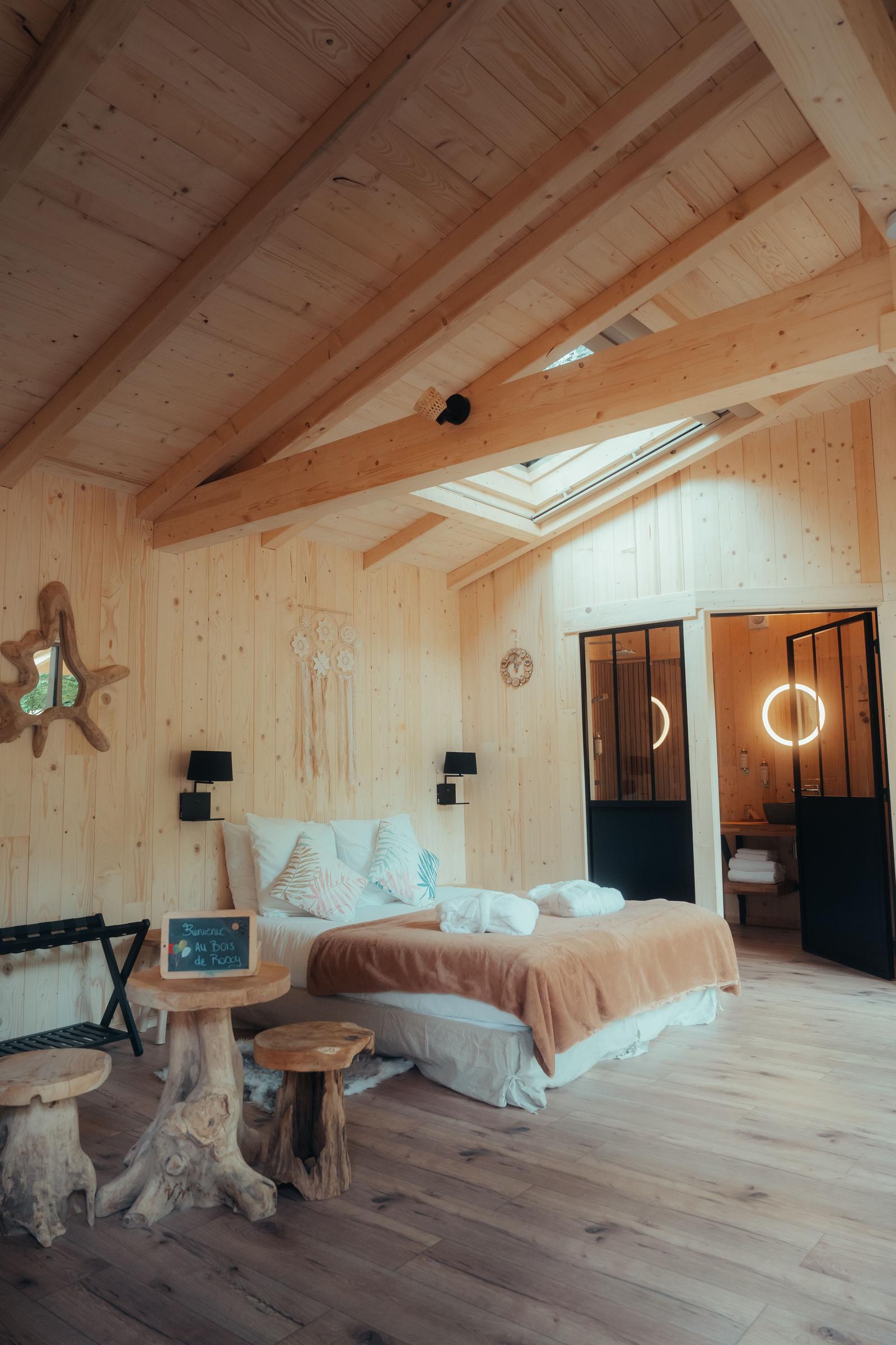 Rosoy-en-Multien : Cabane Spa Bonheur (le Bois de Rosoy)  01