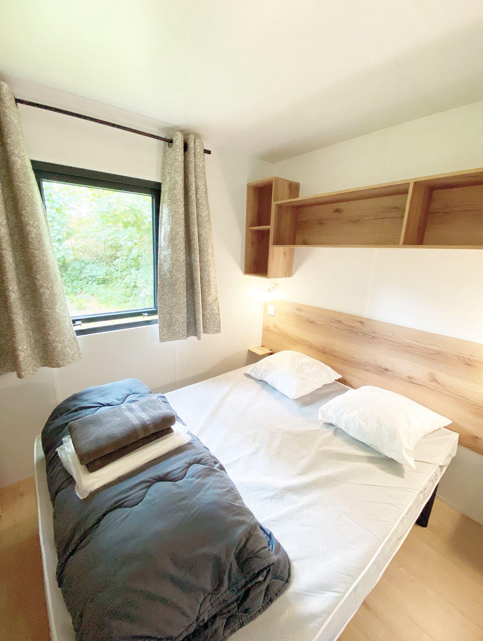 Saint-Leu d'Esserent : Camping le Pré des Moines - Bungalow Aubépine 17