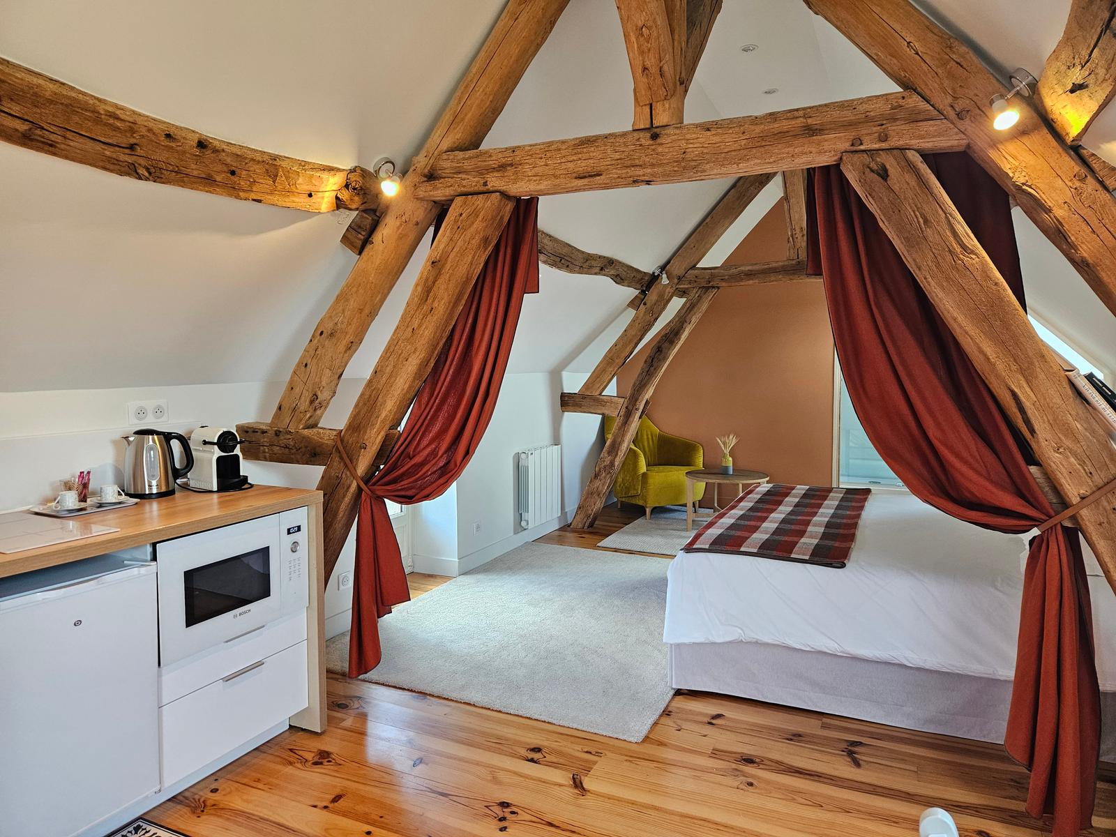 Largny-sur-Automne : Manoir de la Cour  45