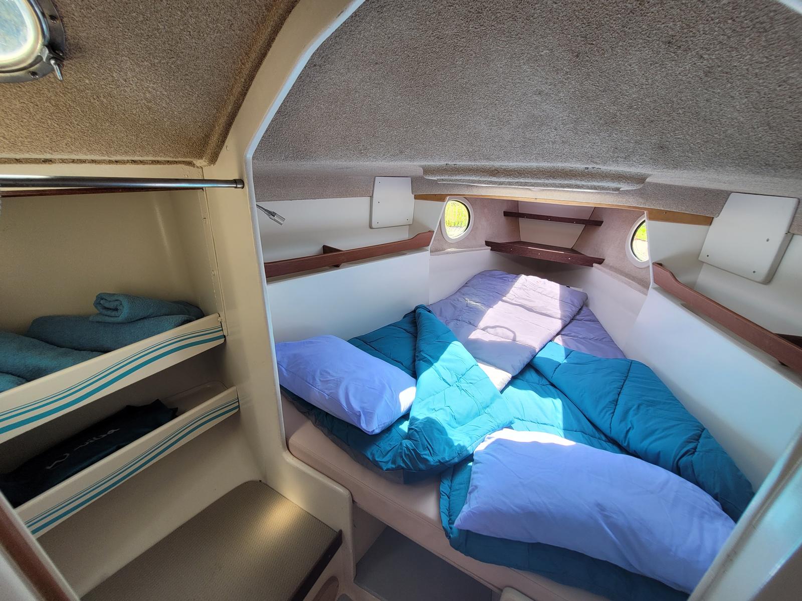 Picquigny : Logement insolite Bateau Jules 18