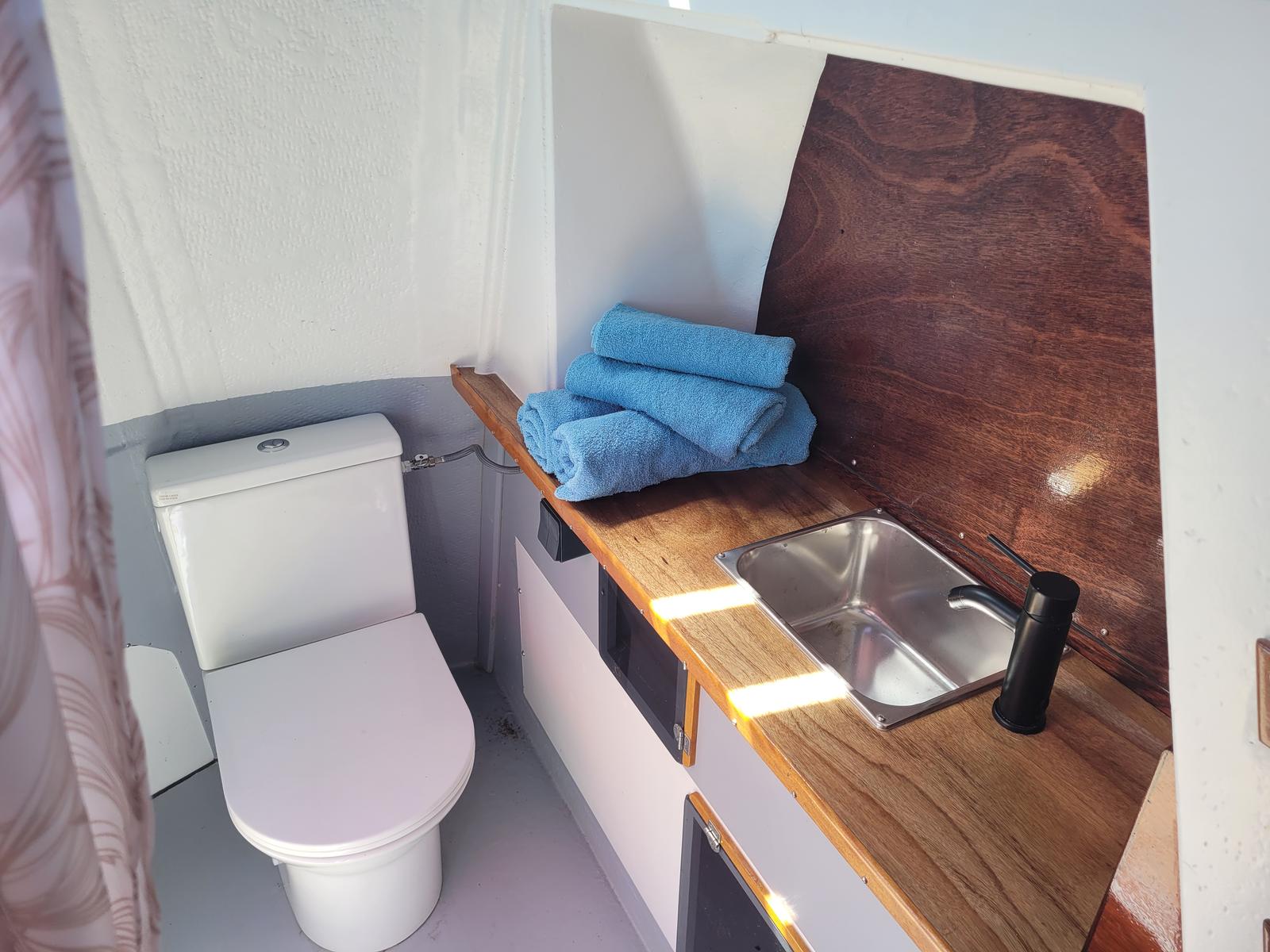 Picquigny : Logement insolite Bateau Jules 12