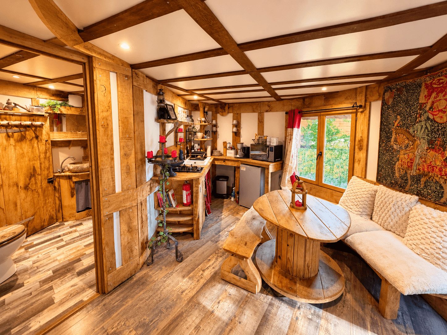 -Tour médiévale - Camping Coeur de la Forêt Pierrefonds -10