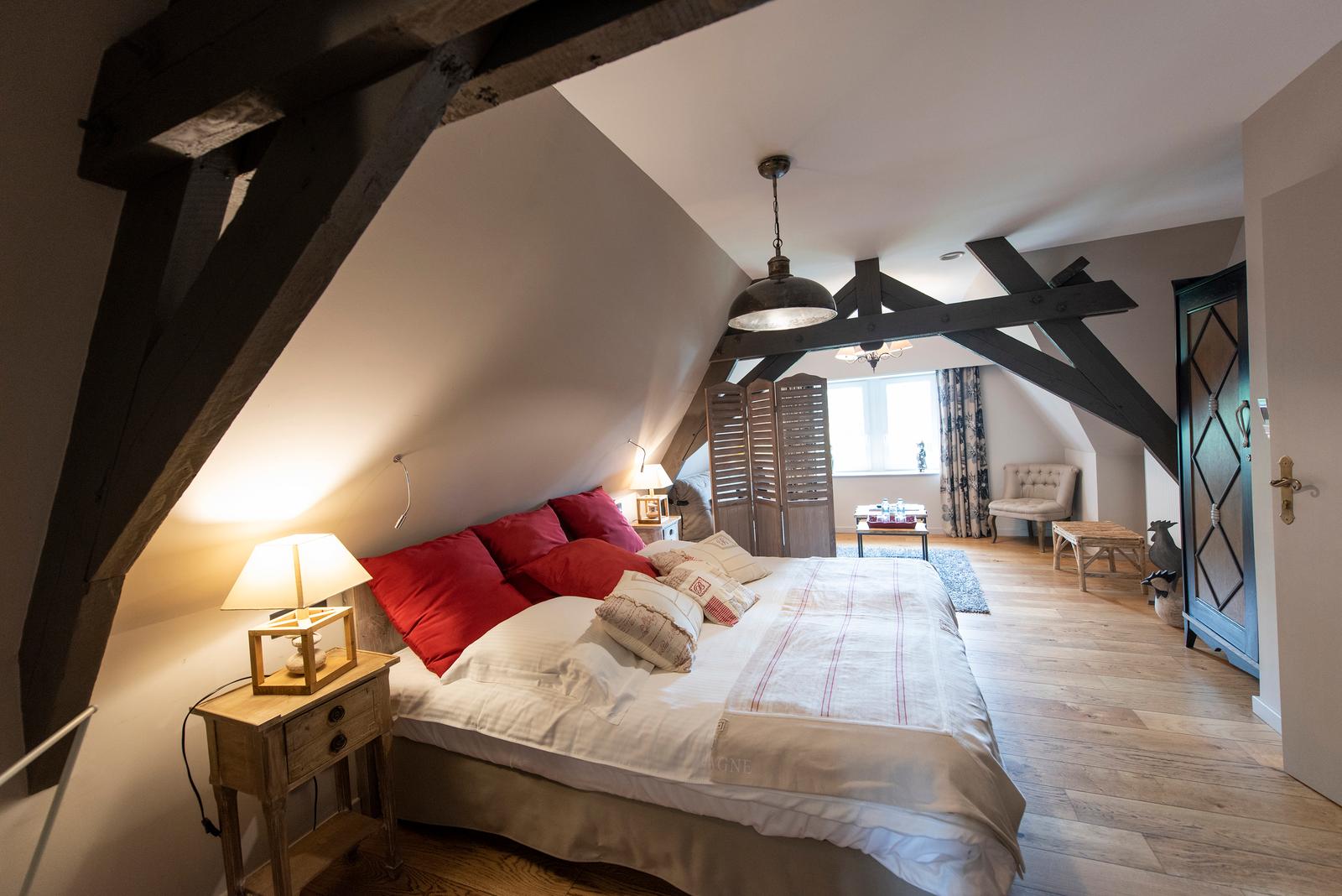Bergues : Au petit manoir 014