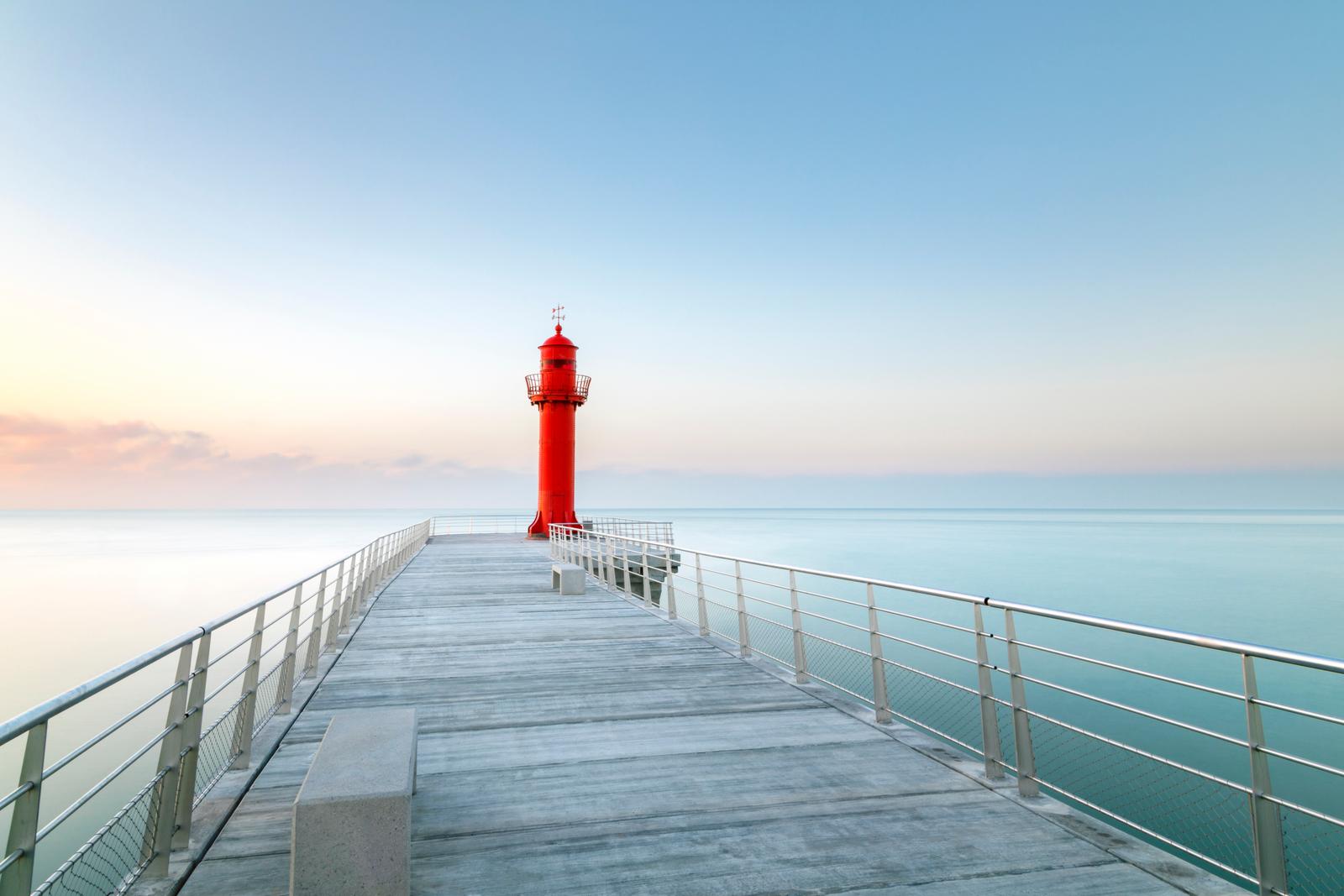 Boulogne-sur-Mer - La jetée du phare rouge