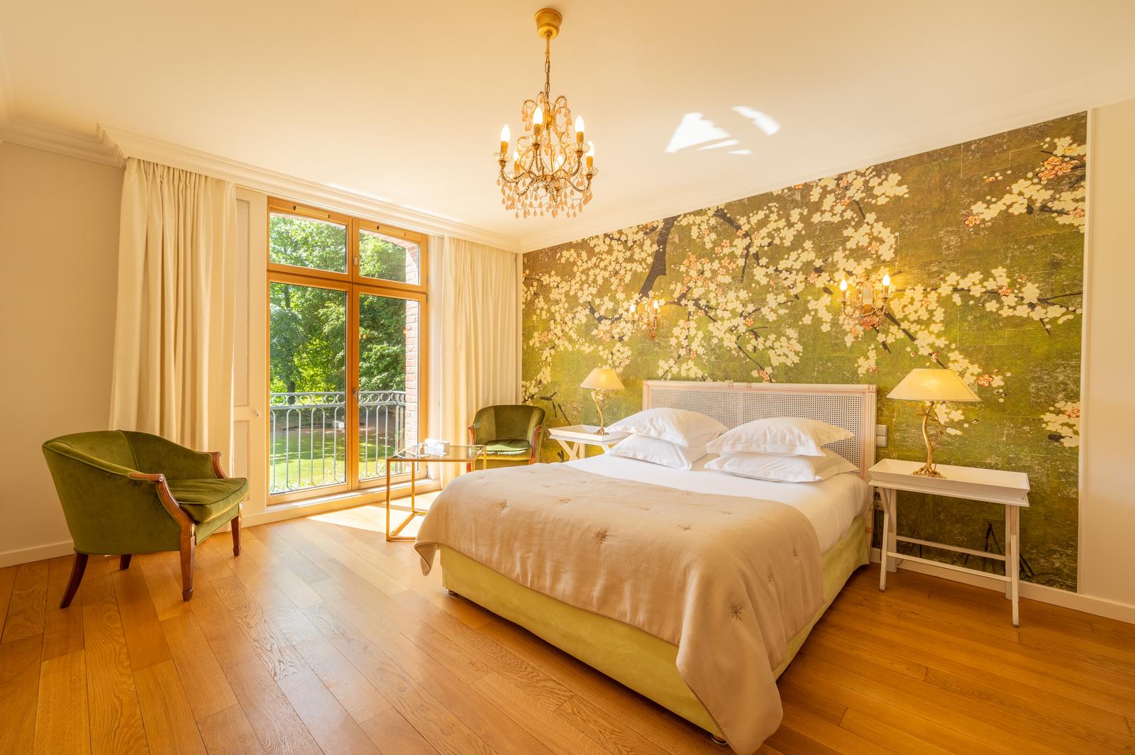 Busnes : le château de Beaulieu - chambre d'hôtel 02