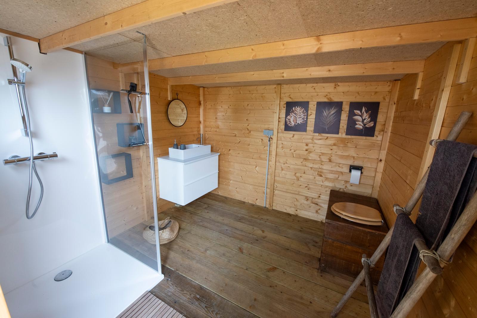 Etréaupont : salle de bain du domaine des Foulons