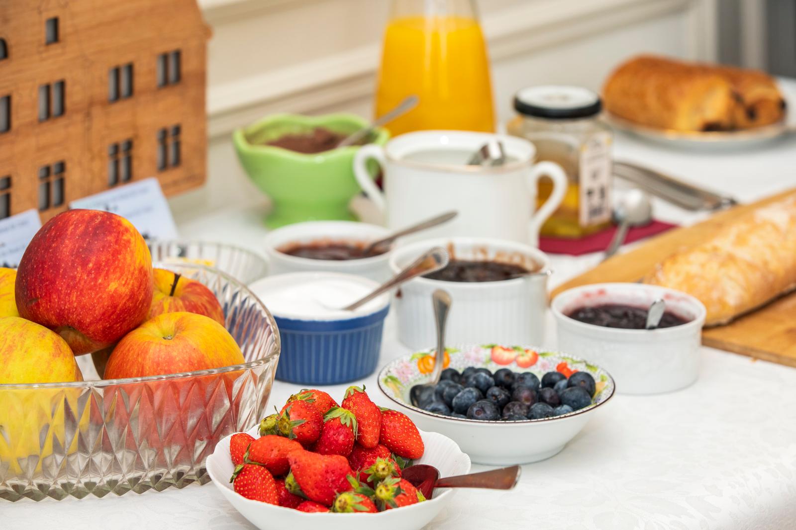 Guny : Château du Mont de Guny 15