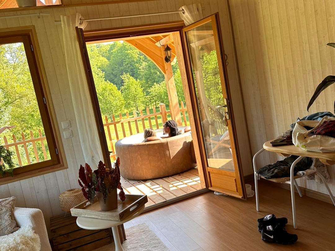 Roy-Boissy : camping Pause du Vieux Moulin cabane cosy 08