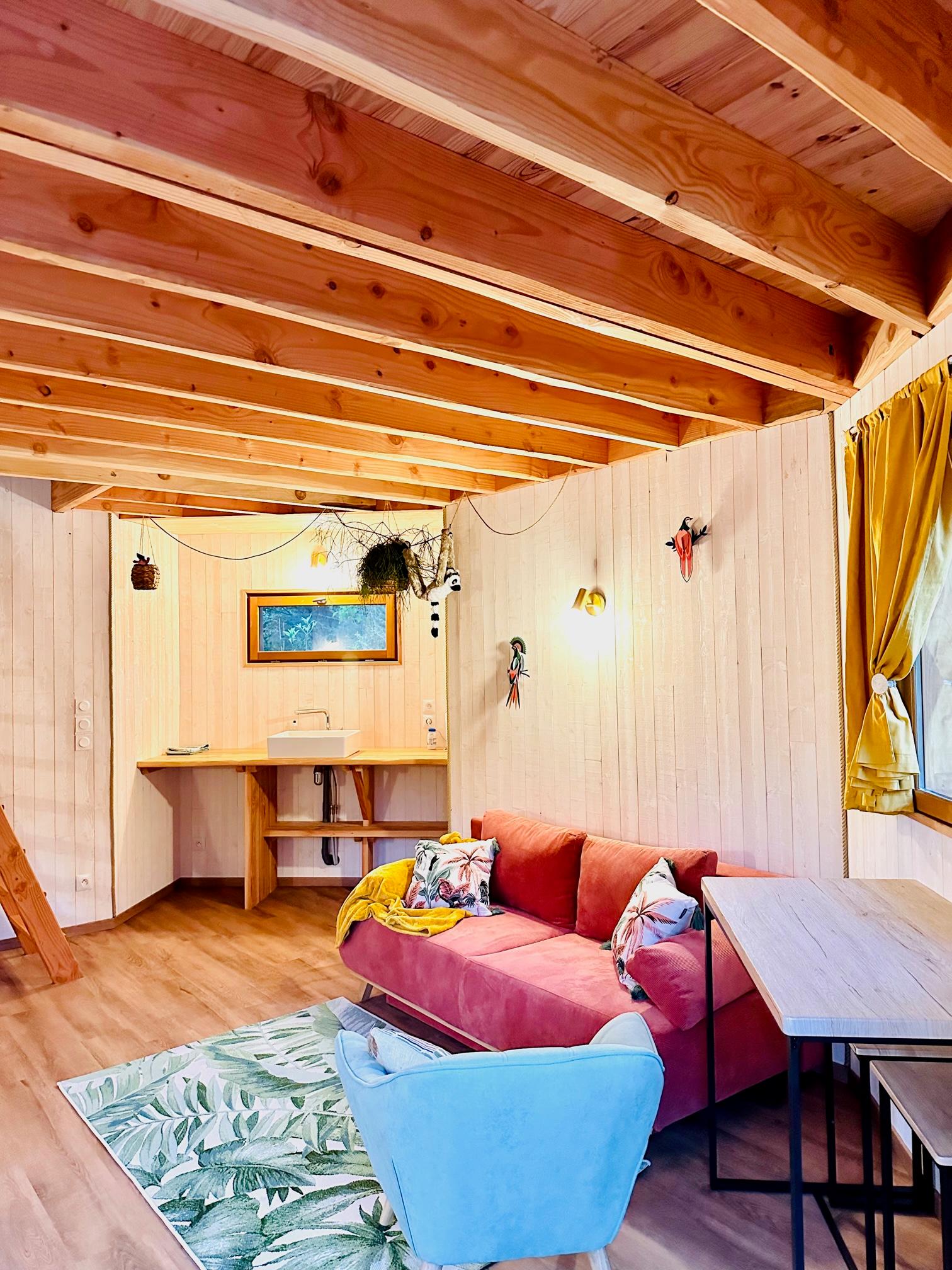 Roy-Boissy : camping Pause Vieux Moulin - cabane observatoire 73