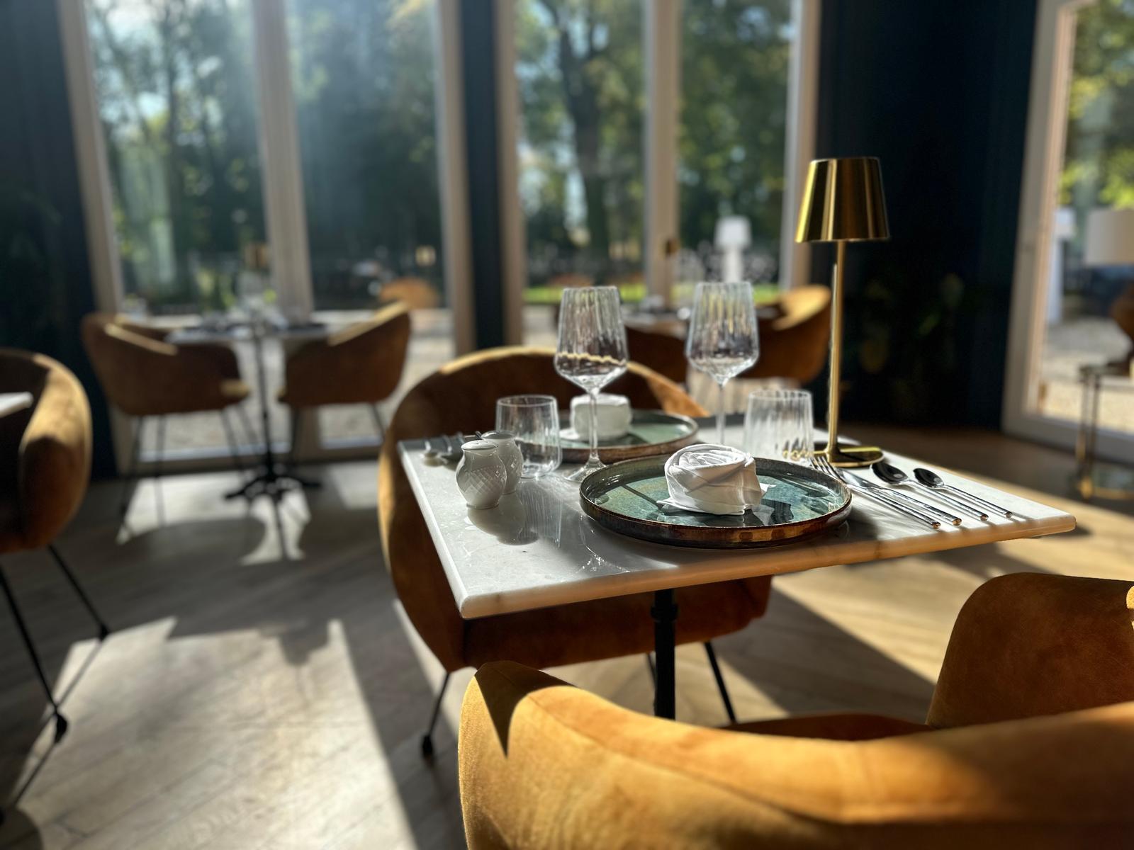 Merelessart: Château d'Héloise - restaurant  03