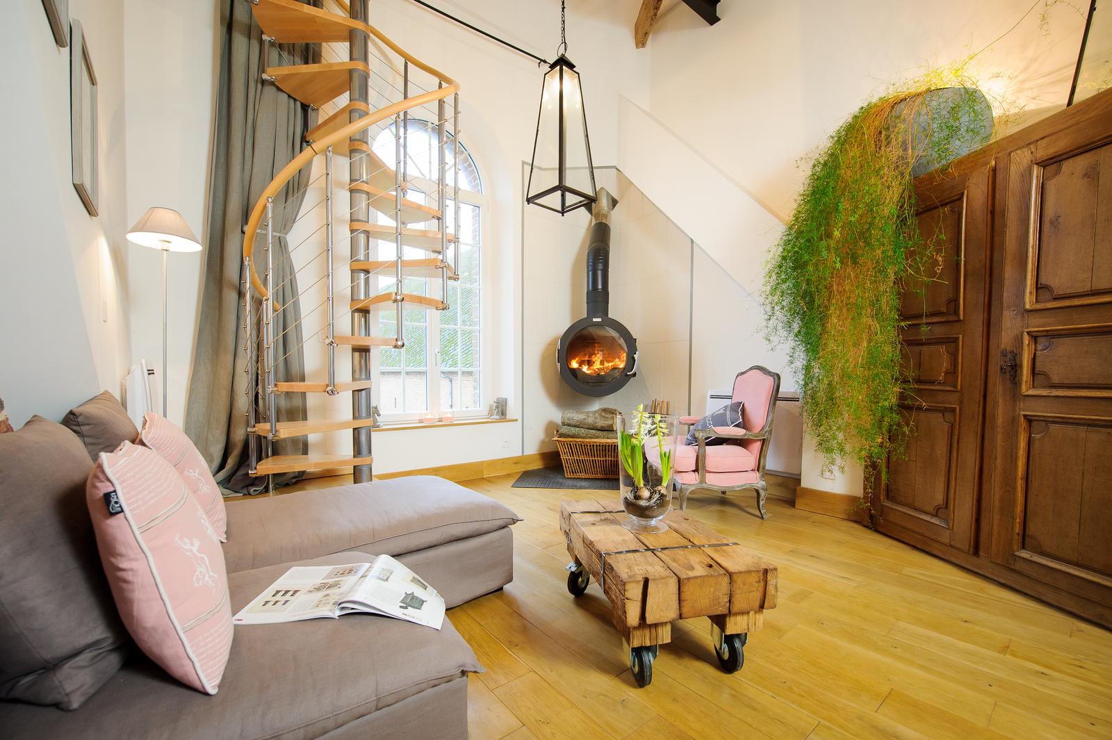 La Neuville-les-Dorengt : la Ferme de Ribeaufontaine - chambre d'hôtes Le Pigeonnier 02