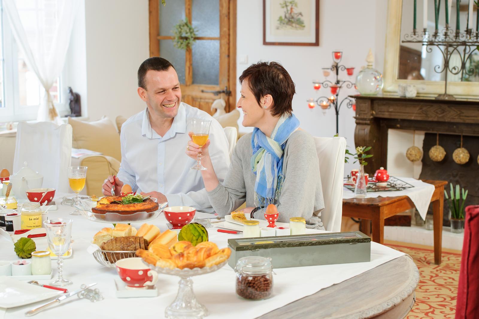 La Neuville-les-Dorengt : la Ferme de Ribeaufontaine - Petit-déjeuner 02