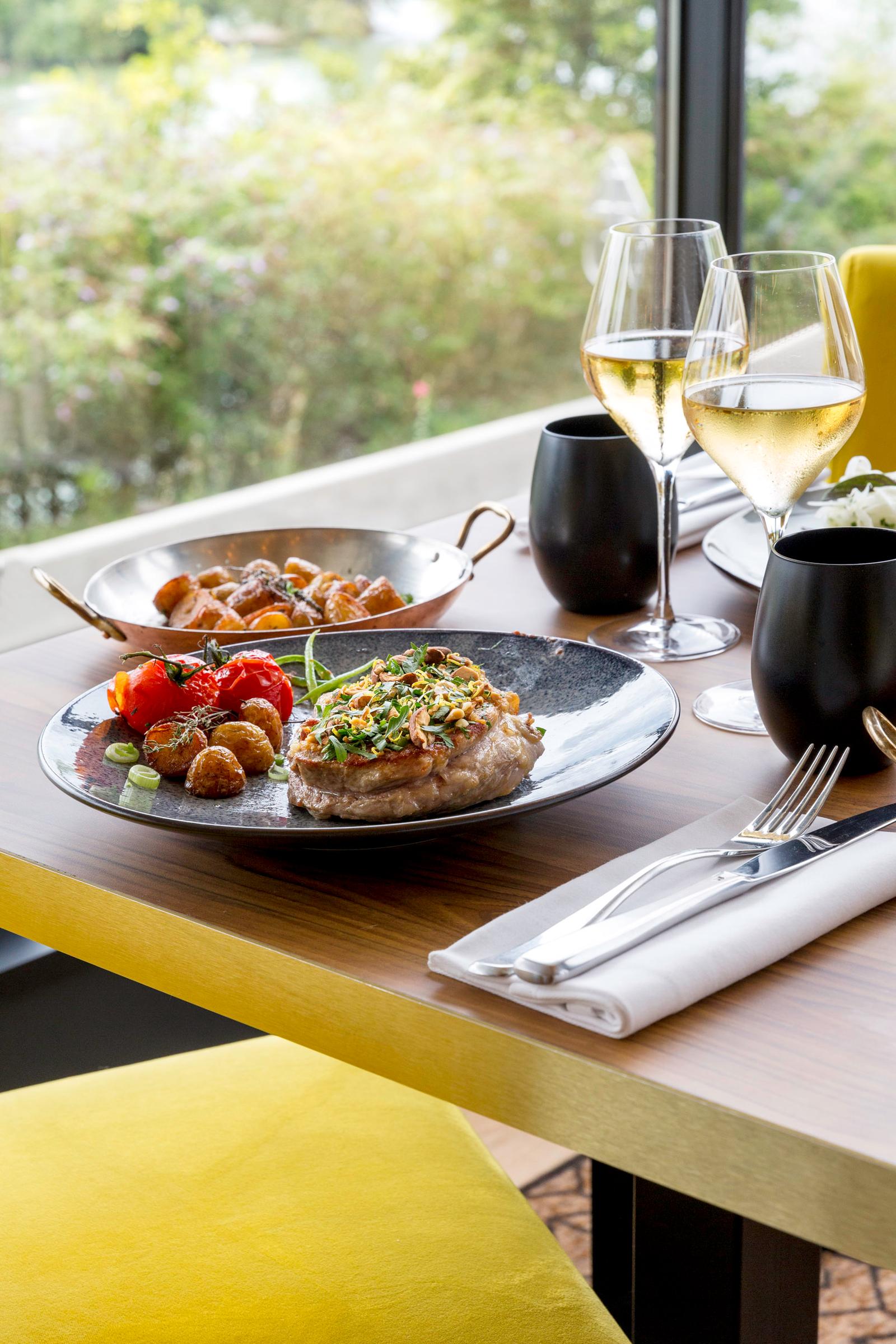 Margny-les-Compiègne : T'Aim Hôtel  13