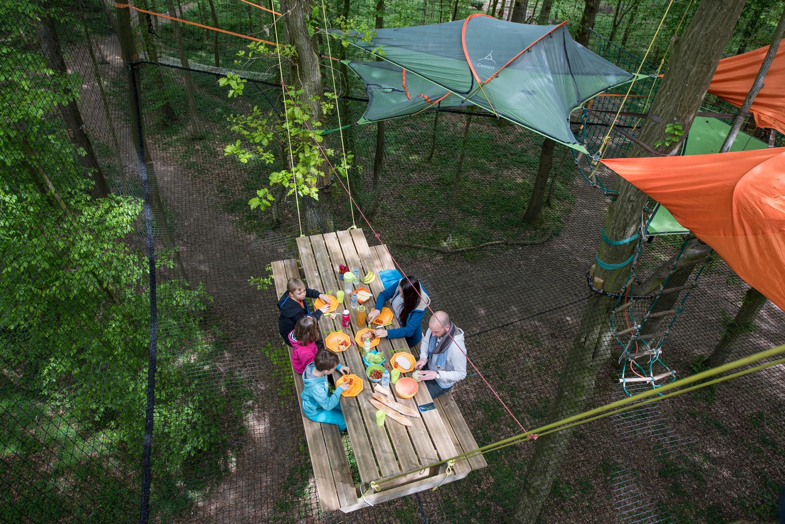 Ailly-sur-Noye : parc de loisirs Terrains d'Aventure 81
