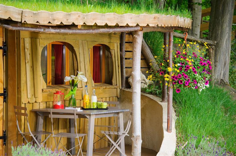 Pierrefonds : camping de la forêt - maison de Hobbit 16
