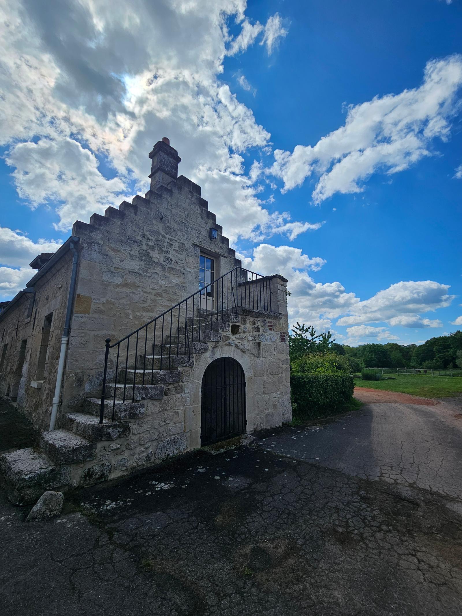Largny-sur-Automne : Manoir de la Cour  58