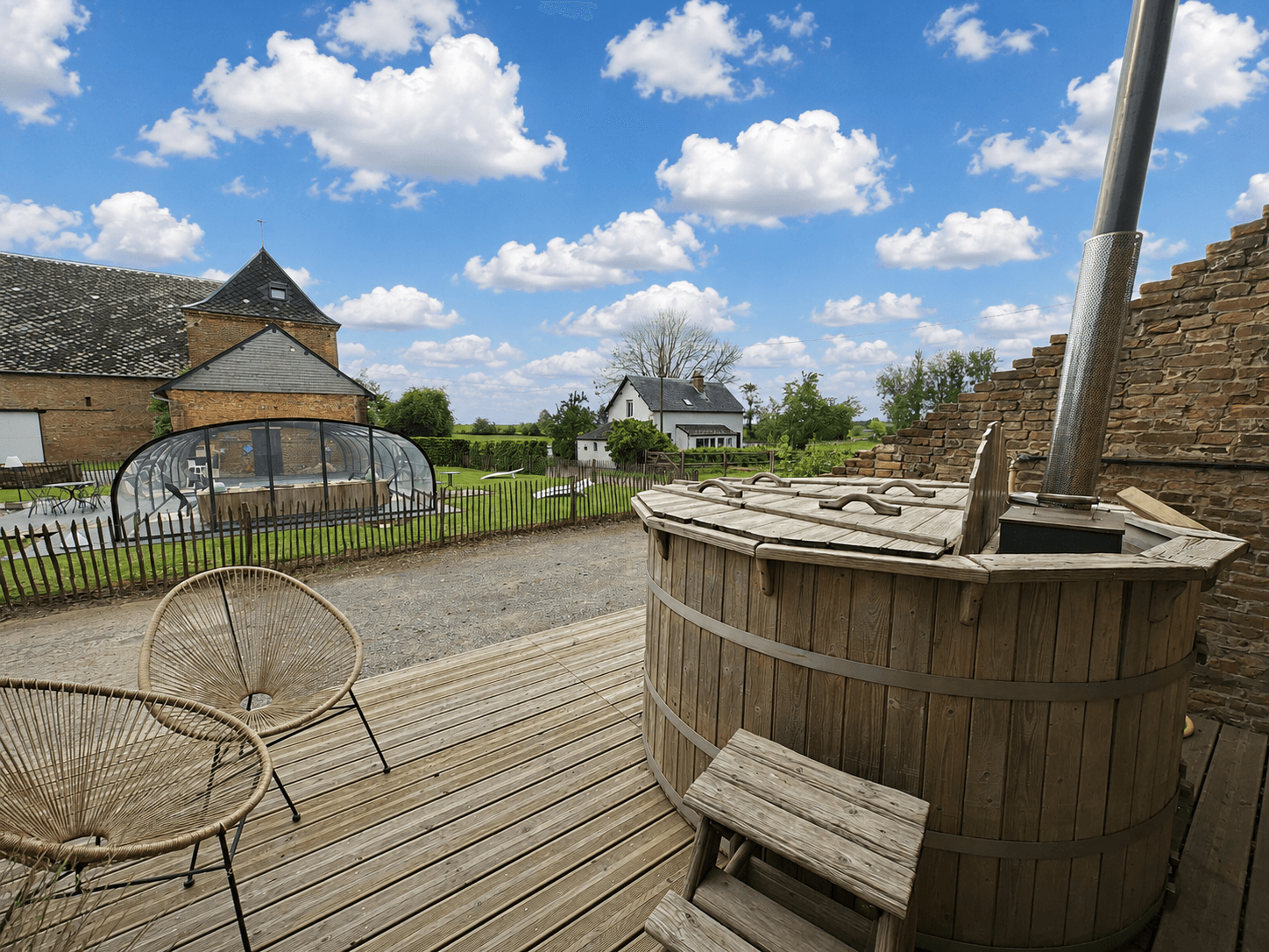 La Neuville-les-Dorengt : Ferme de Ribeaufontaine - Le bain nordique