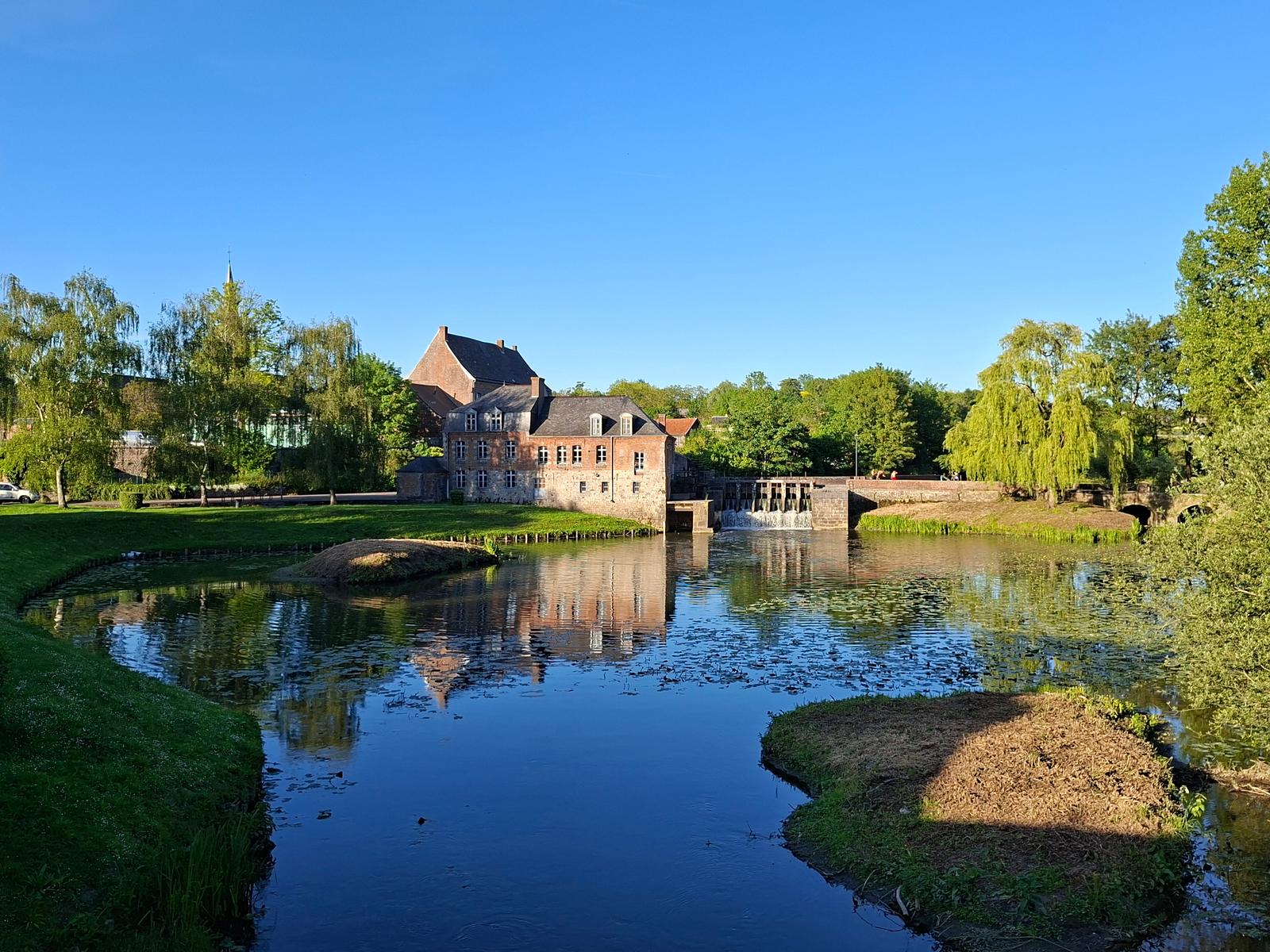 Maroilles : le moulin à eau 02