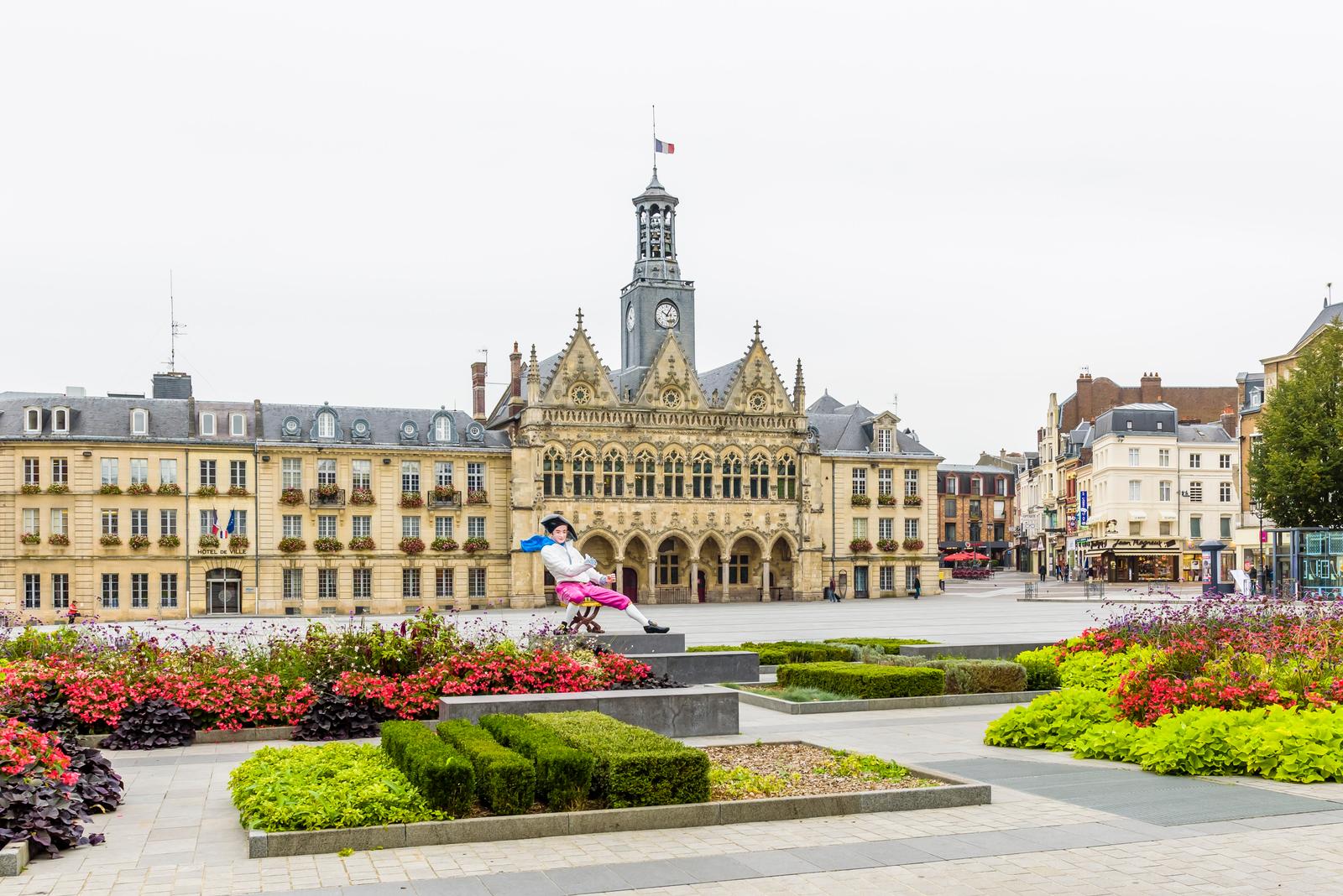 Saint-Quentin - Place de l'hôtel de ville