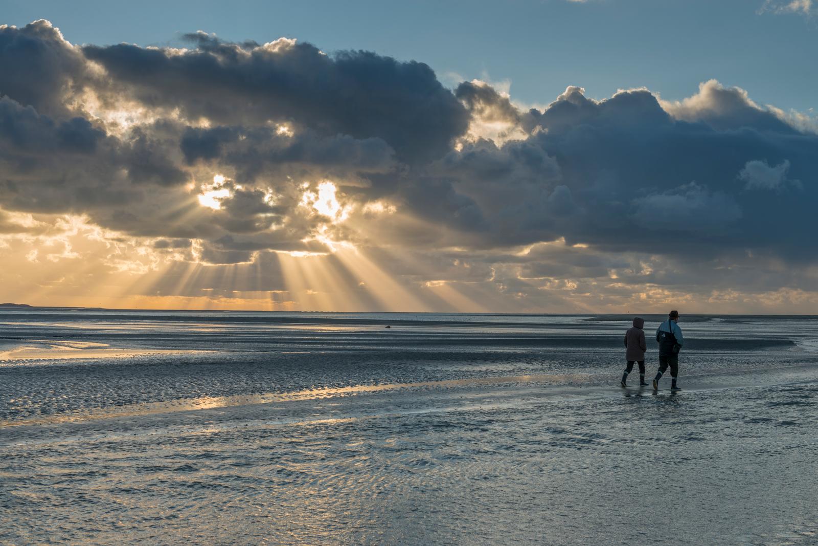Le Crotoy : couple sur la plage de la Maye