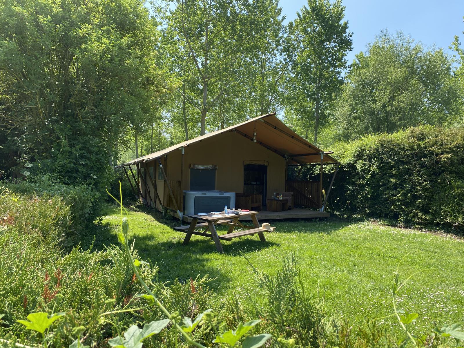 Bresles : camping de la Trye, la tente safari 32