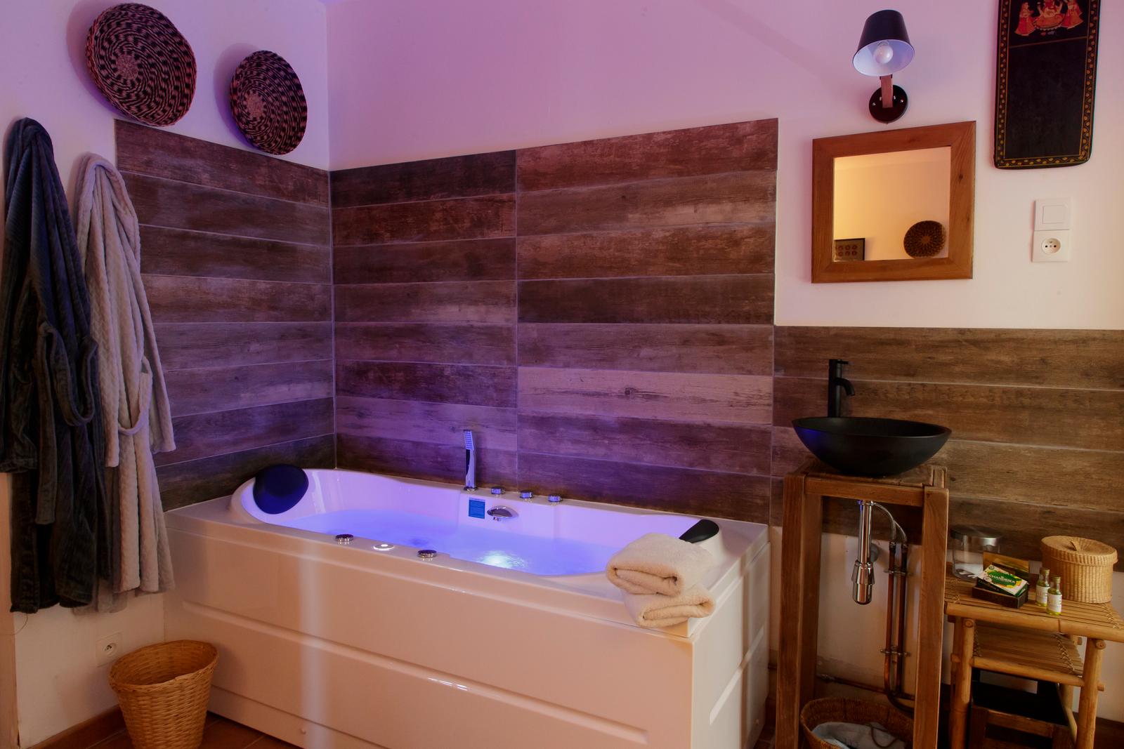 Saint-Sulpice : chambre d'hôtes les glycines de Saint-Sulpice 12